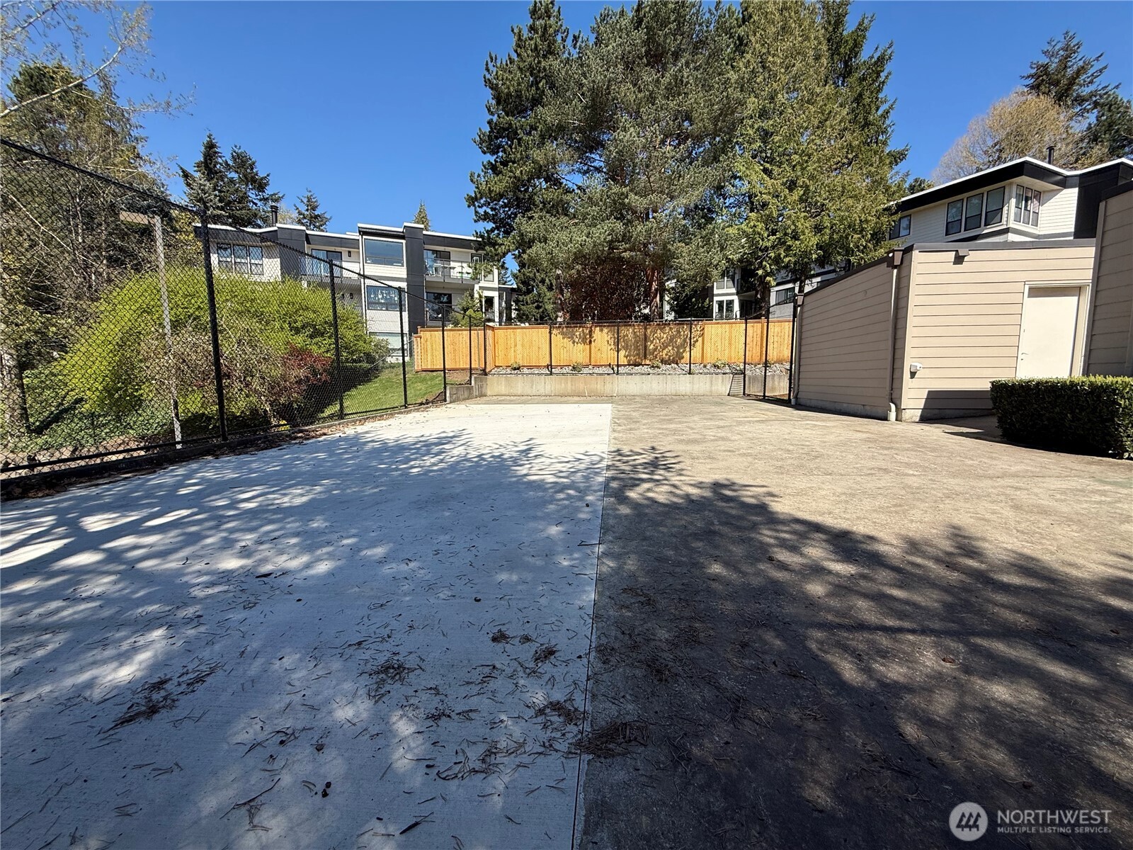 15335 Sunwood Blvd #C102, Tukwila, WA 98188