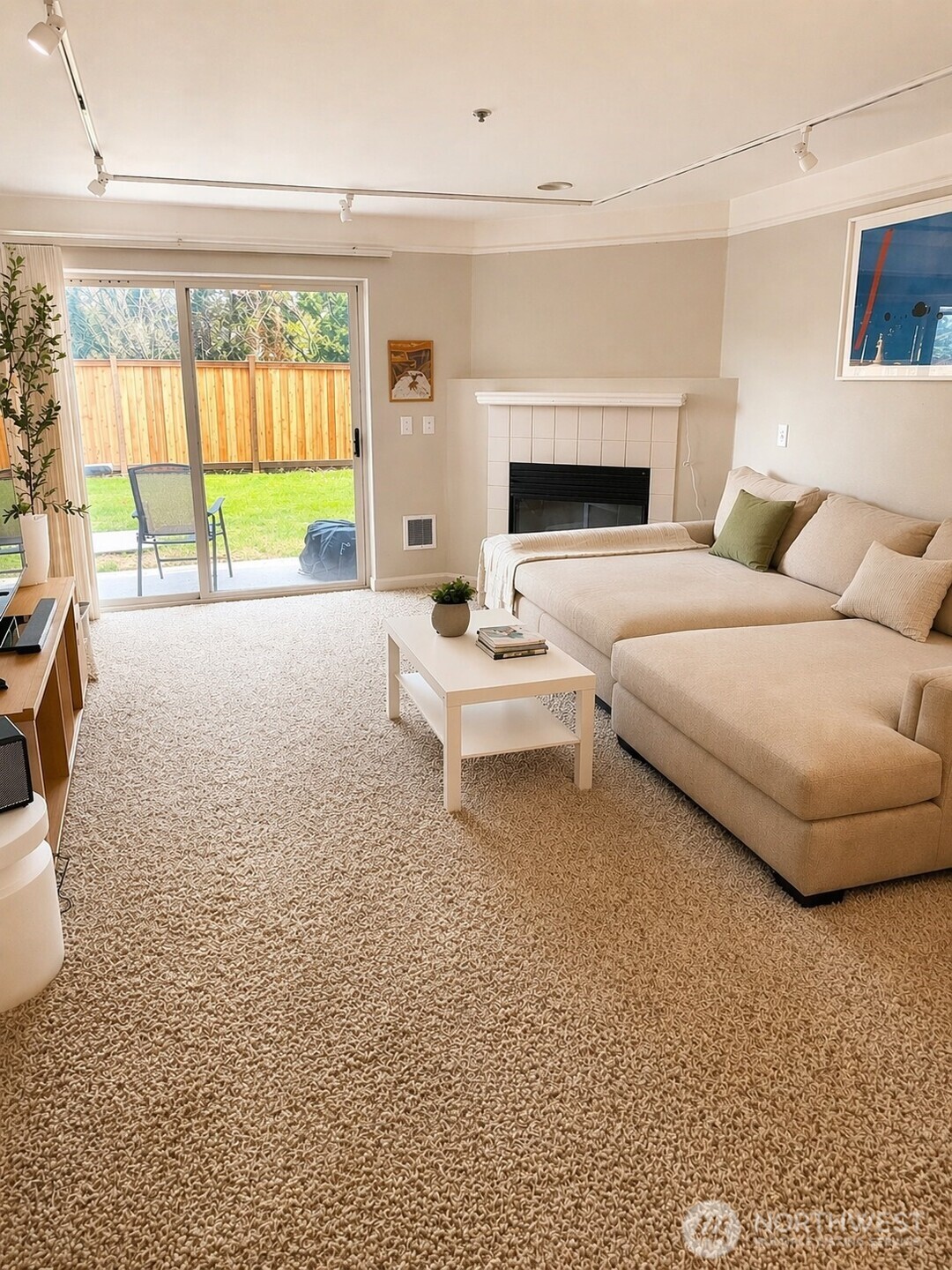 15335 Sunwood Blvd #C102, Tukwila, WA 98188