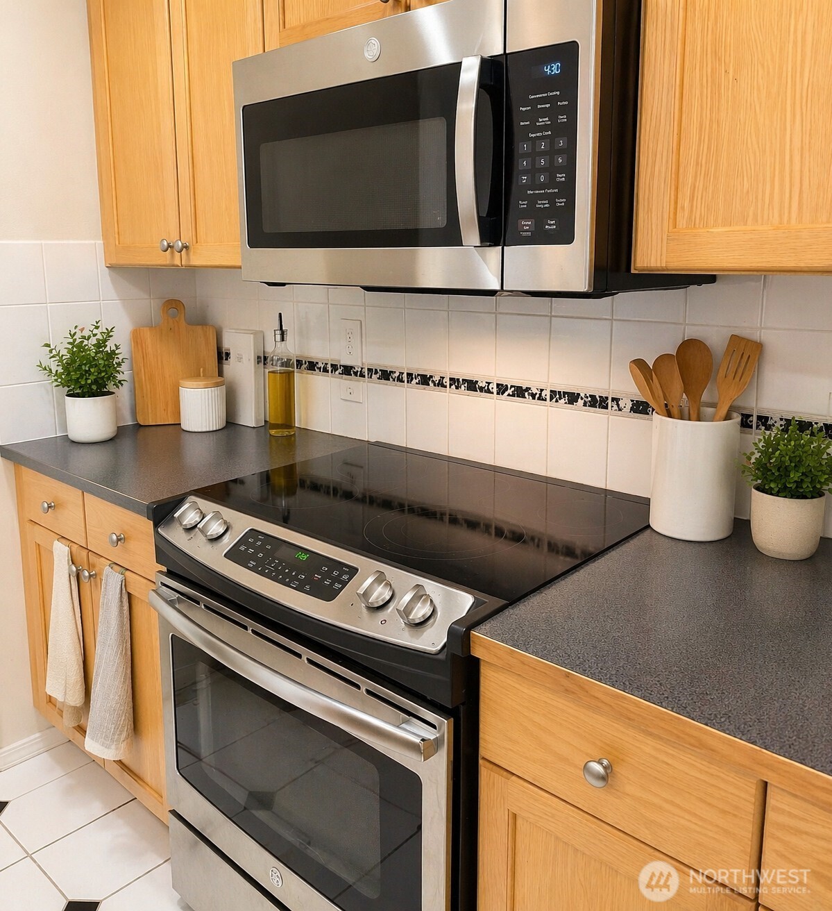 15335 Sunwood Blvd #C102, Tukwila, WA 98188