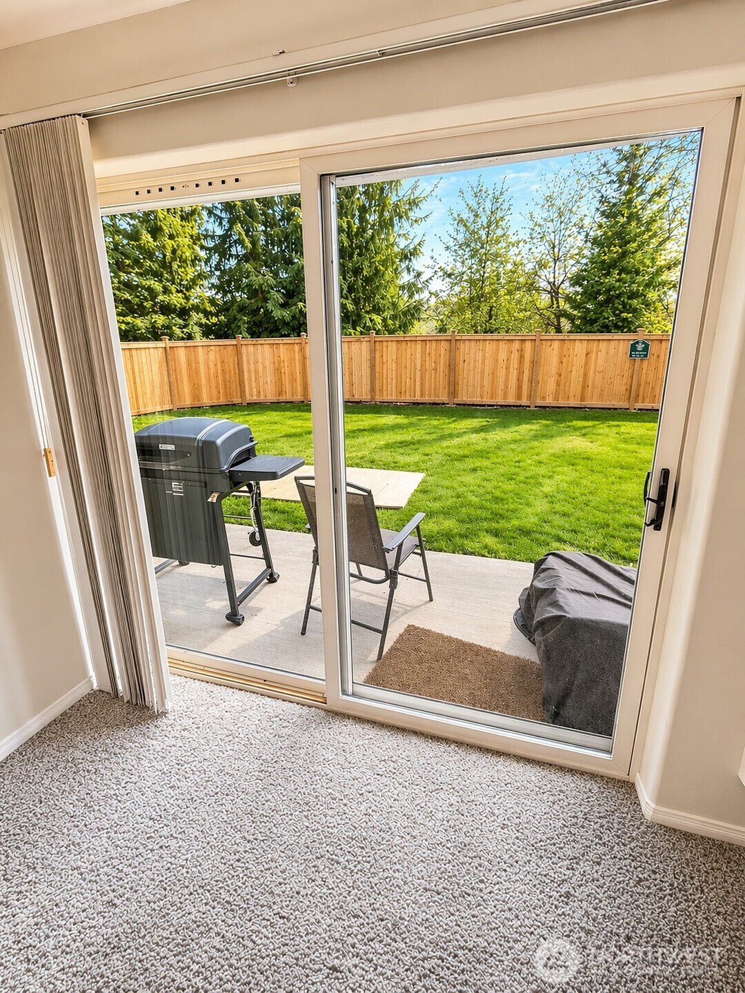 15335 Sunwood Blvd #C102, Tukwila, WA 98188