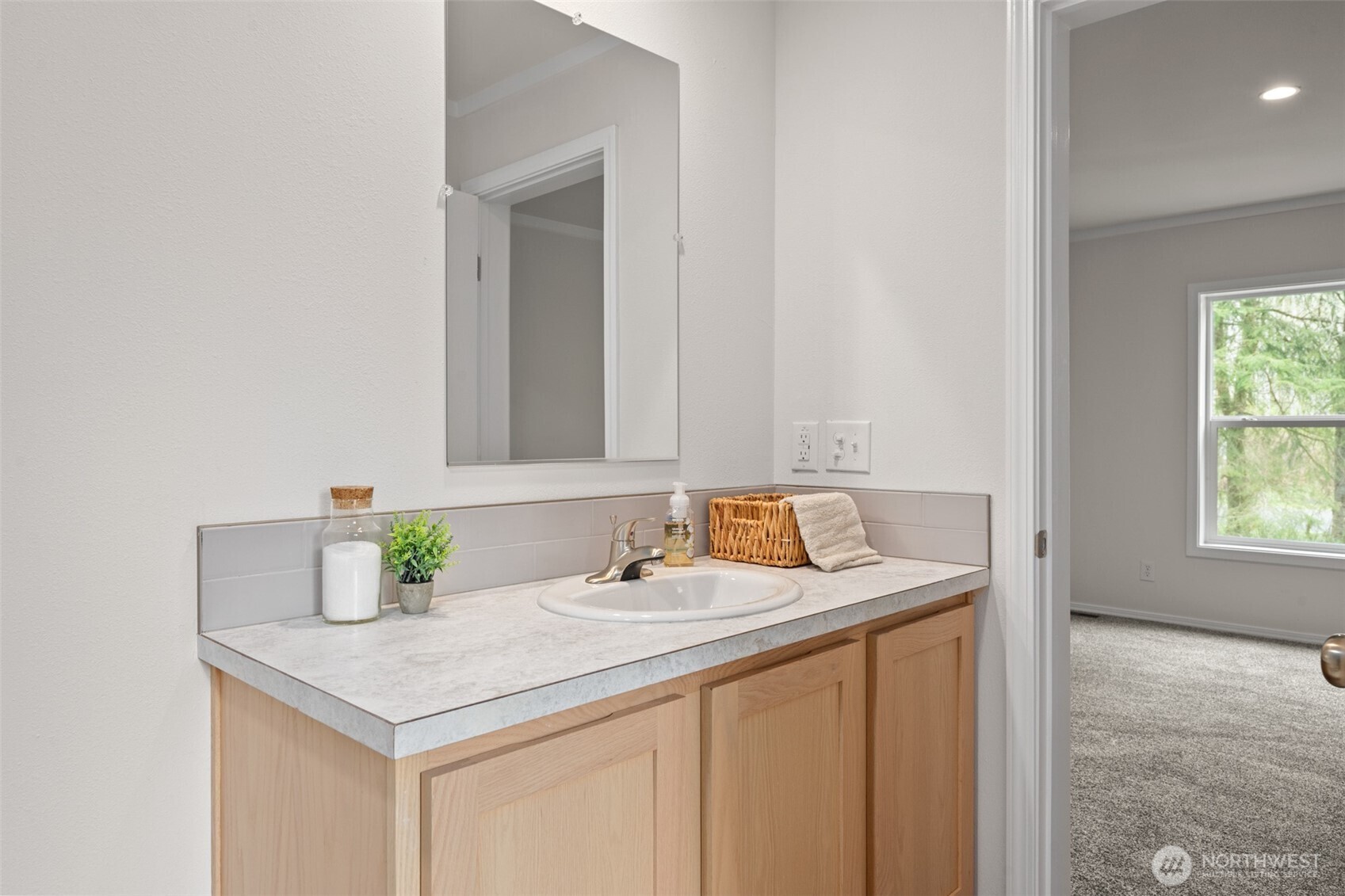 799 Edgewood Avenue NE, Ocean Shores, WA 98569