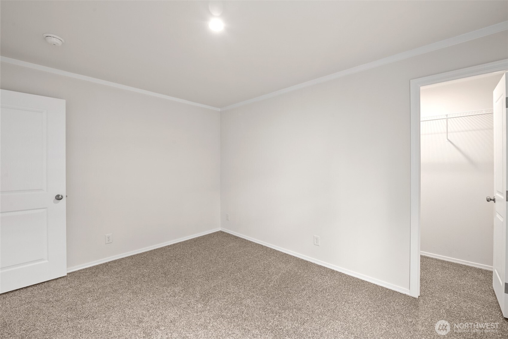 799 Edgewood Avenue NE, Ocean Shores, WA 98569