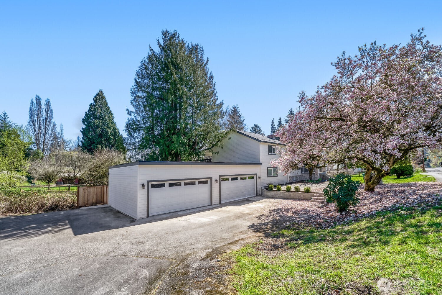 14826 42nd Avenue S, Tukwila, WA 98168-4436