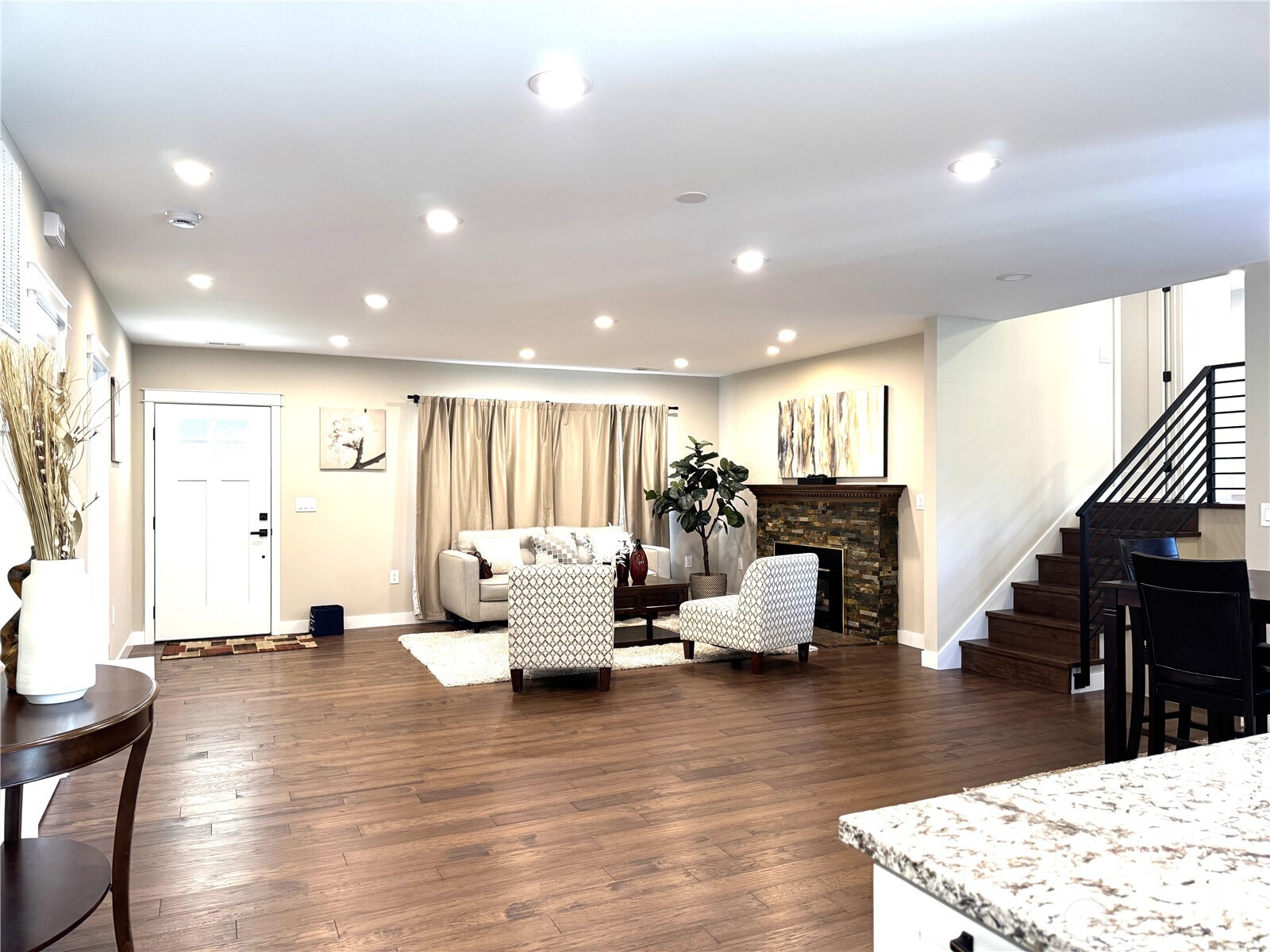 14826 42nd Avenue S, Tukwila, WA 98168-4436