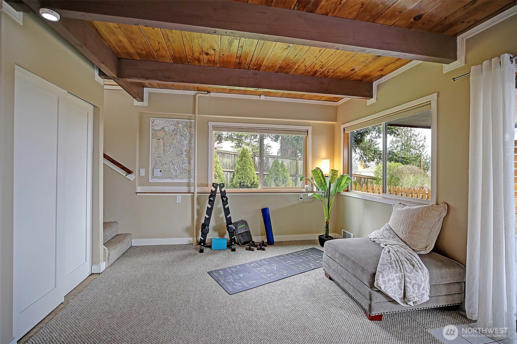 576 Waterline Loop , Camano Island, WA 98282