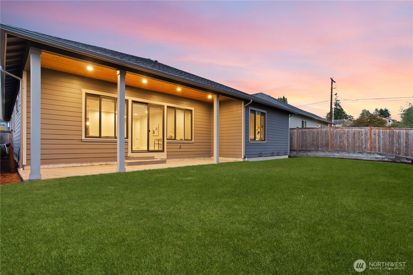2101 5th Place , Snohomish, WA 98290