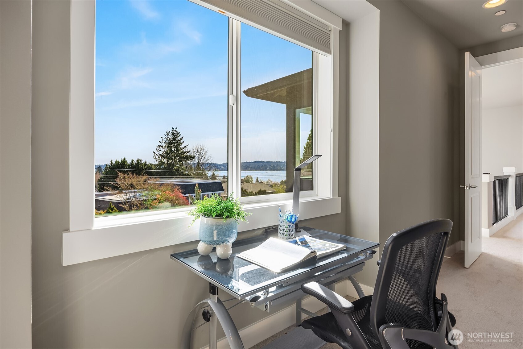 6518 SE 28th Street , Mercer Island, WA 98040-2519