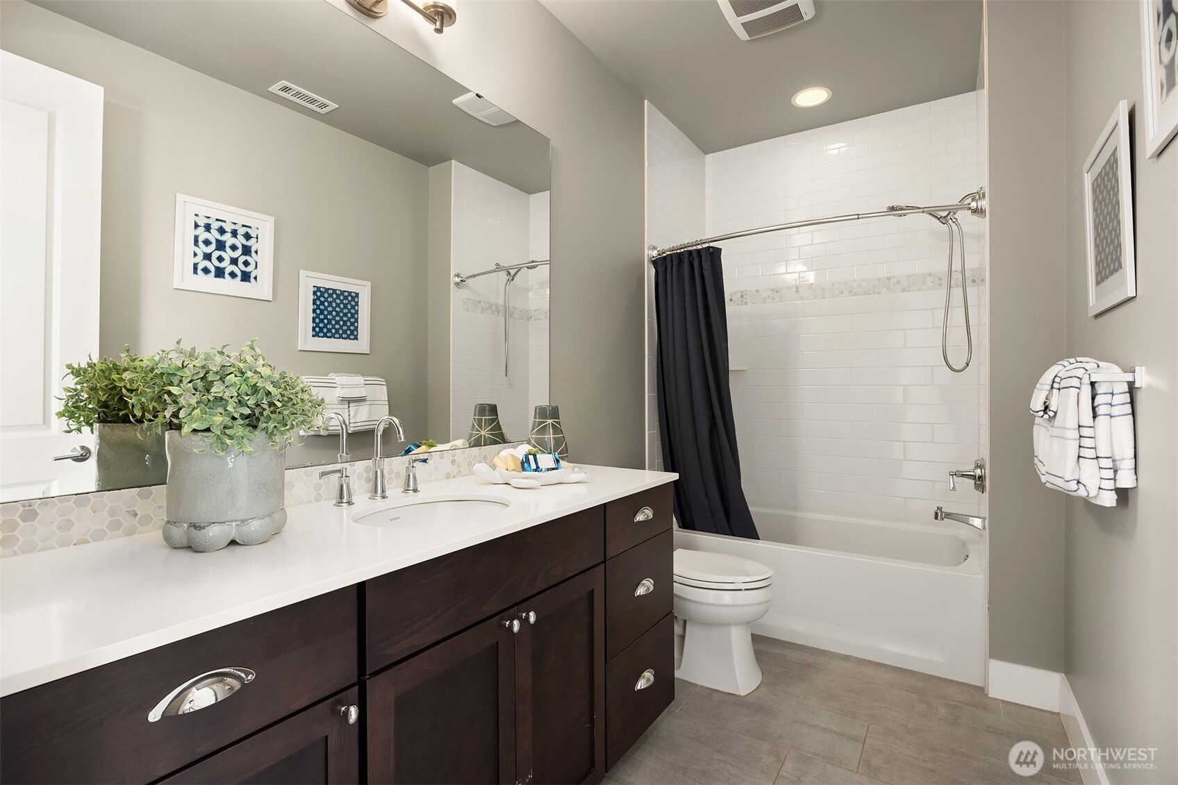 6518 SE 28th Street , Mercer Island, WA 98040-2519