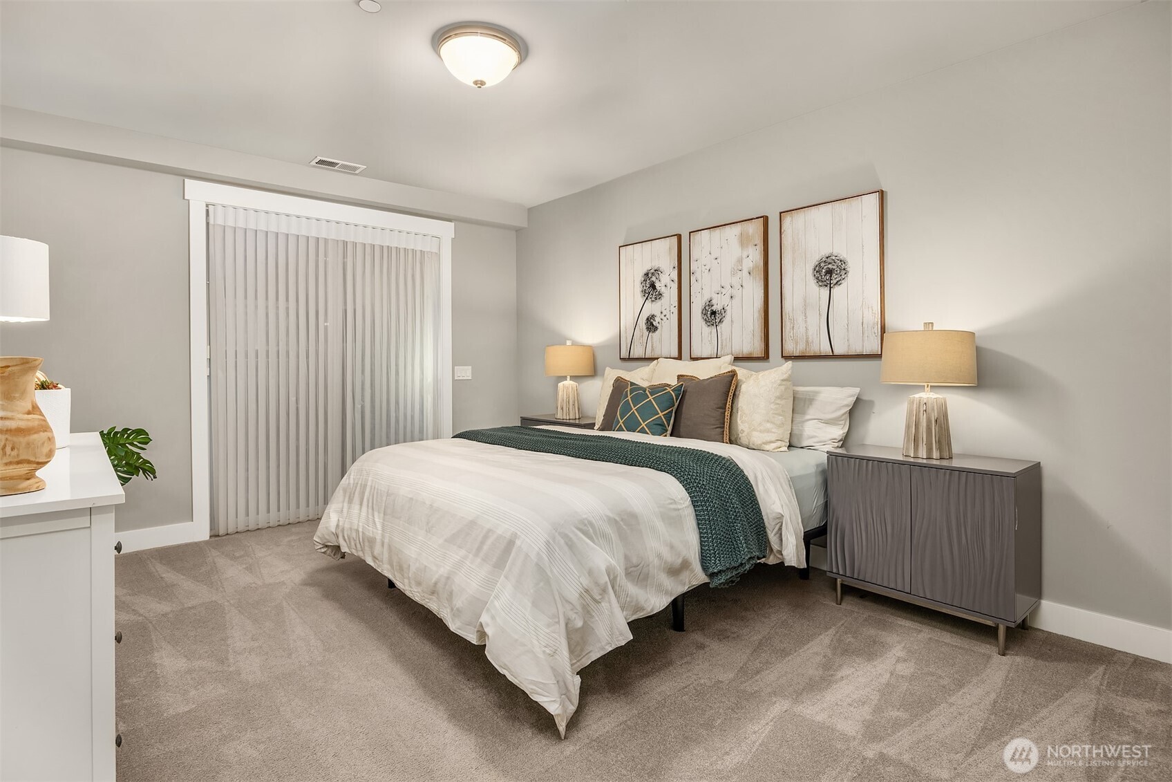 6518 SE 28th Street , Mercer Island, WA 98040-2519