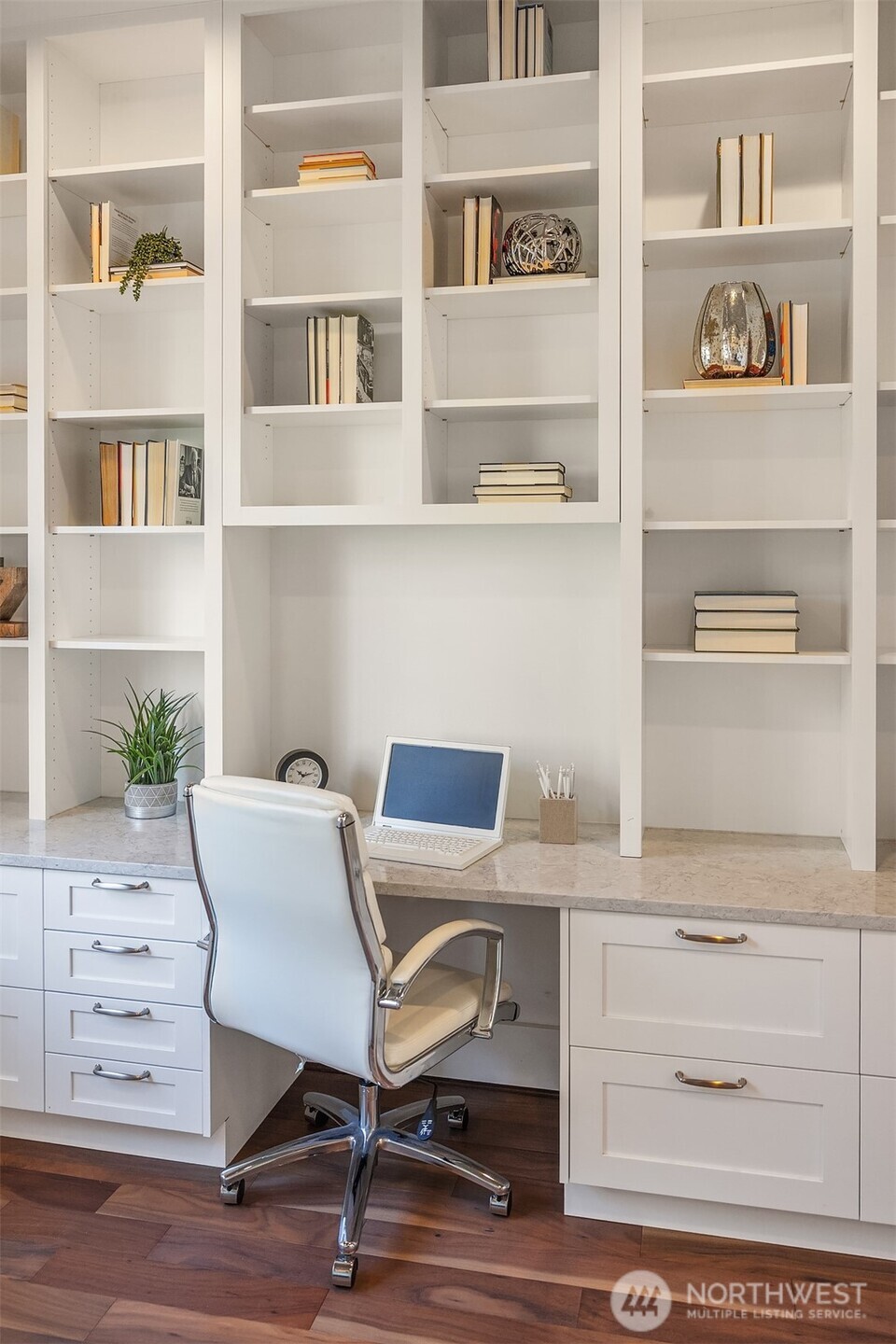 6518 SE 28th Street , Mercer Island, WA 98040-2519