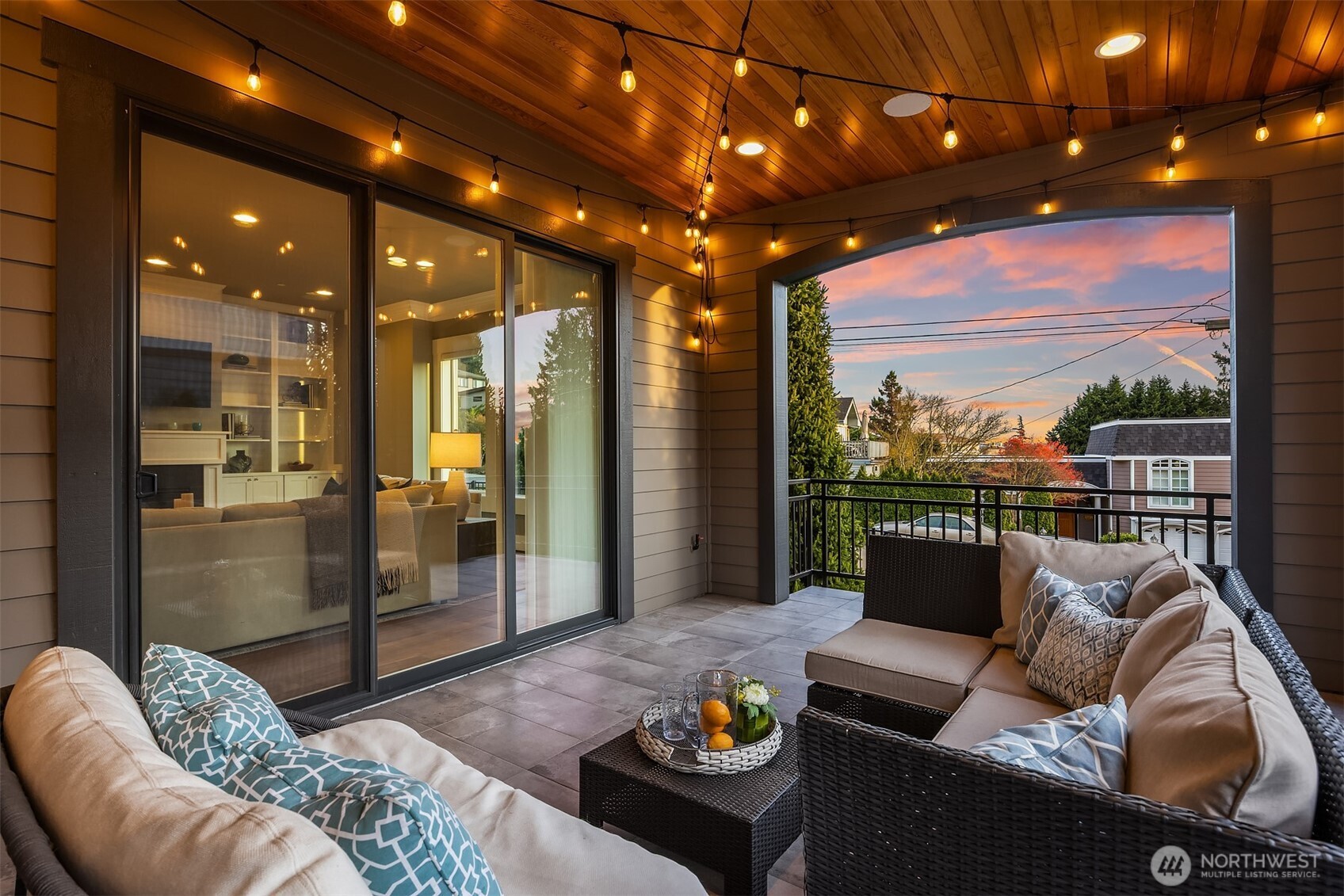 6518 SE 28th Street , Mercer Island, WA 98040-2519