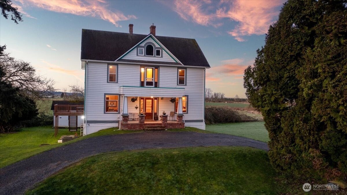 26206 Marine Drive , Stanwood, WA 98292