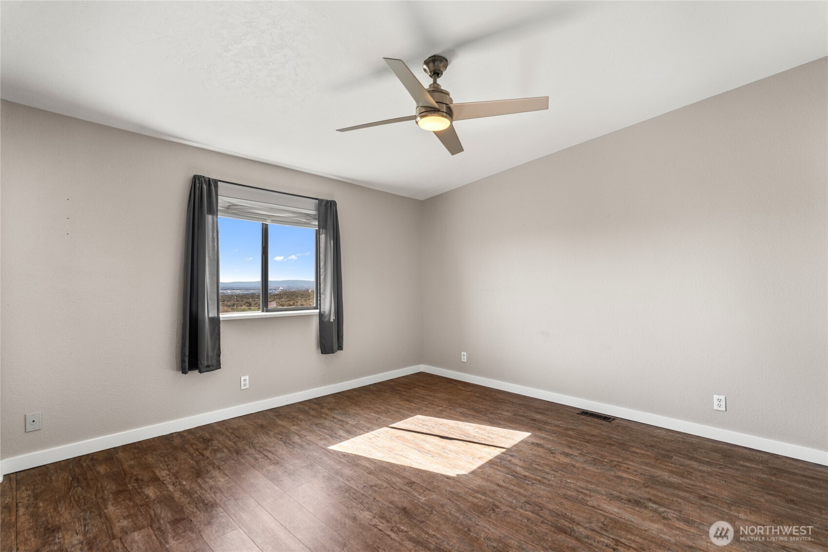 13477 Road 13 NW, Quincy, WA 98848