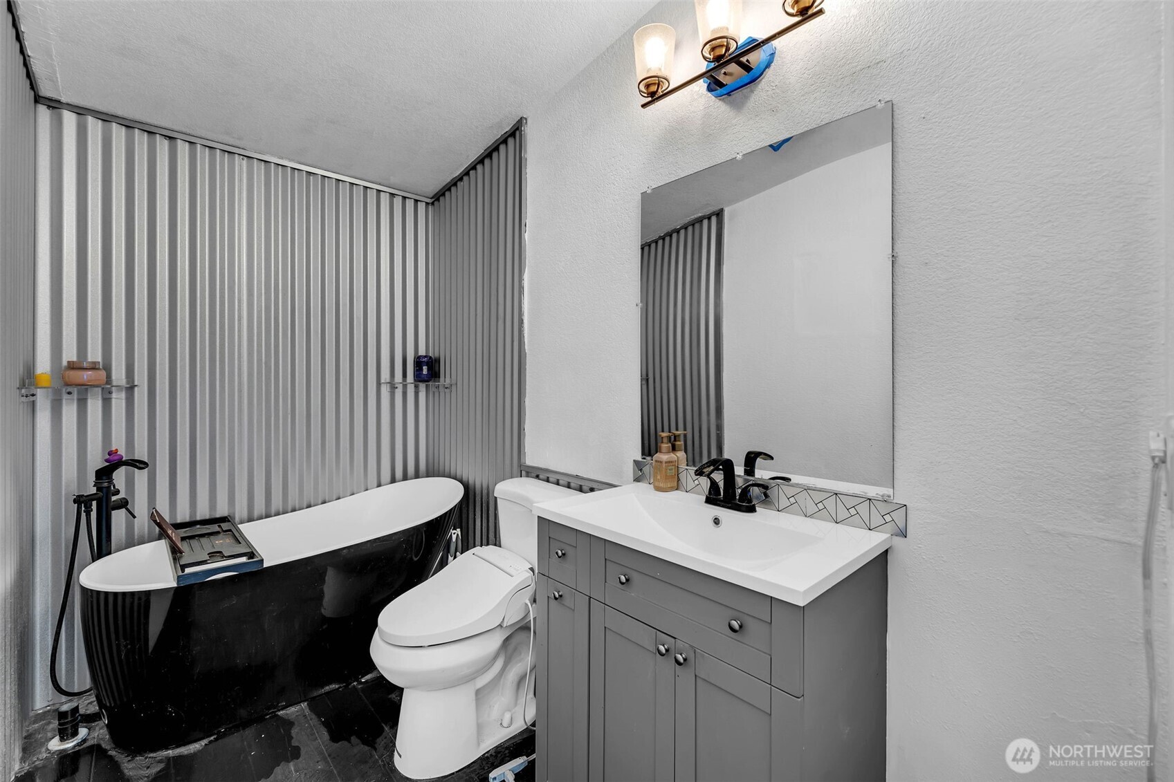 241 Foster Creek Road #B, Toledo, WA 98591