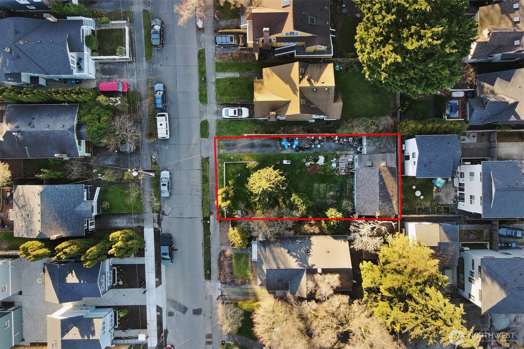 528 N 70th Street , Seattle, WA 98103