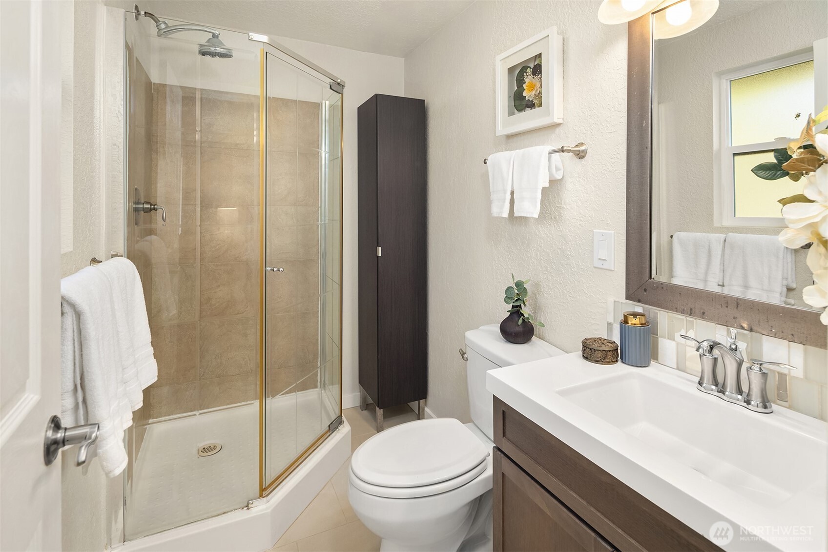 12710 NE 111th Place , Kirkland, WA 98033