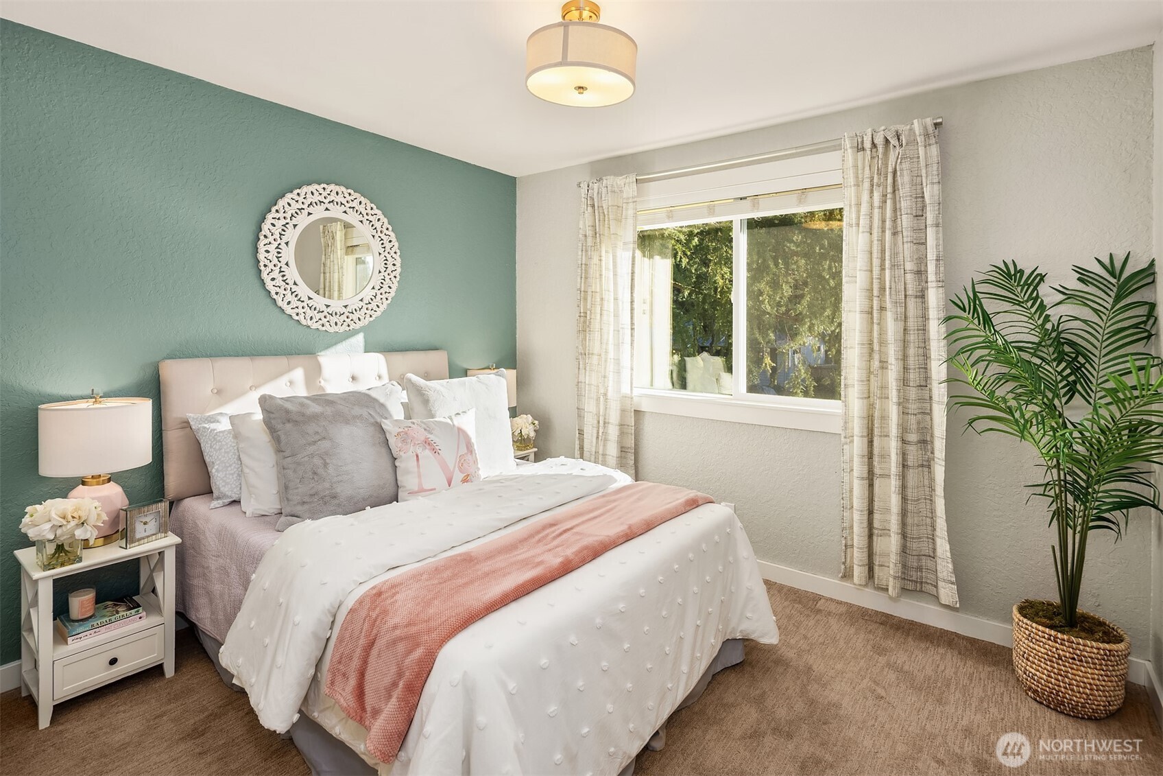 12710 NE 111th Place , Kirkland, WA 98033