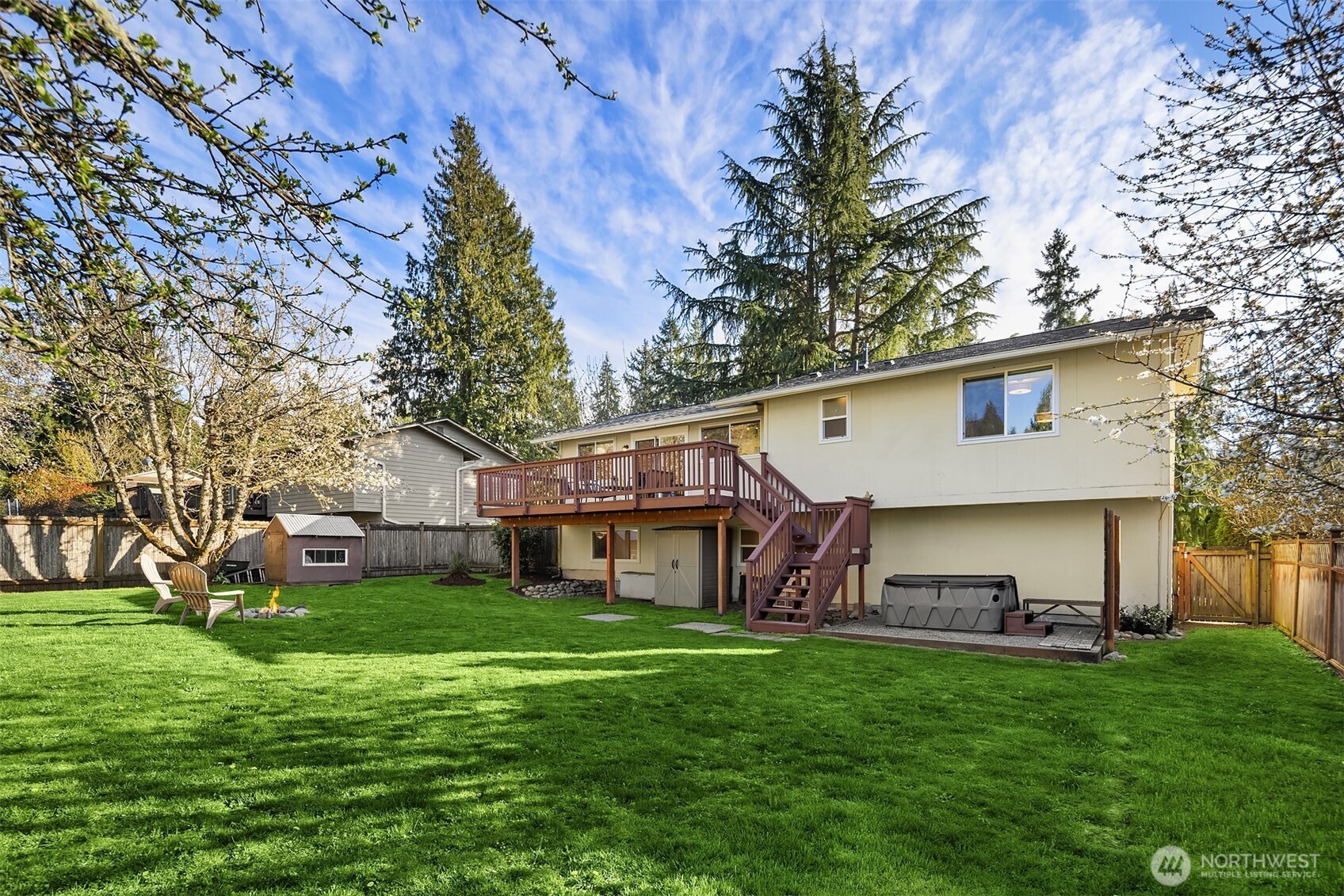 12710 NE 111th Place , Kirkland, WA 98033