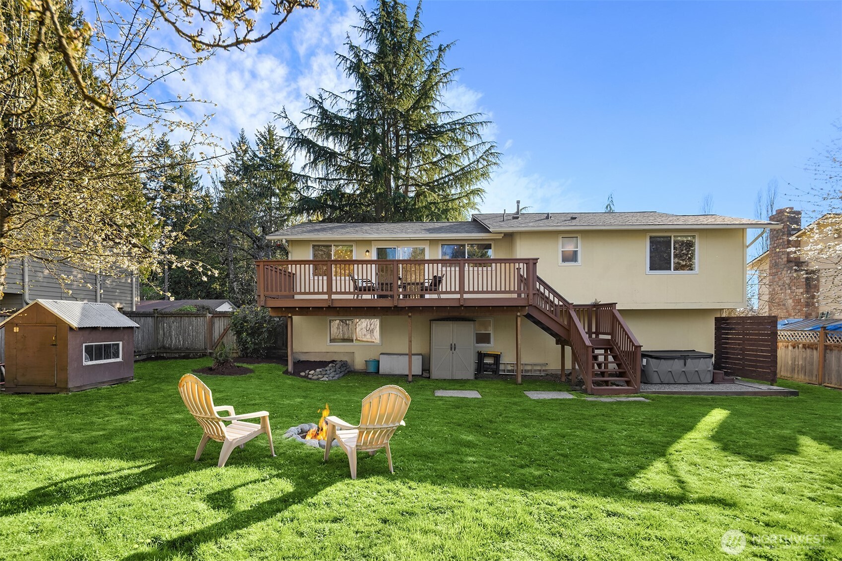 12710 NE 111th Place , Kirkland, WA 98033