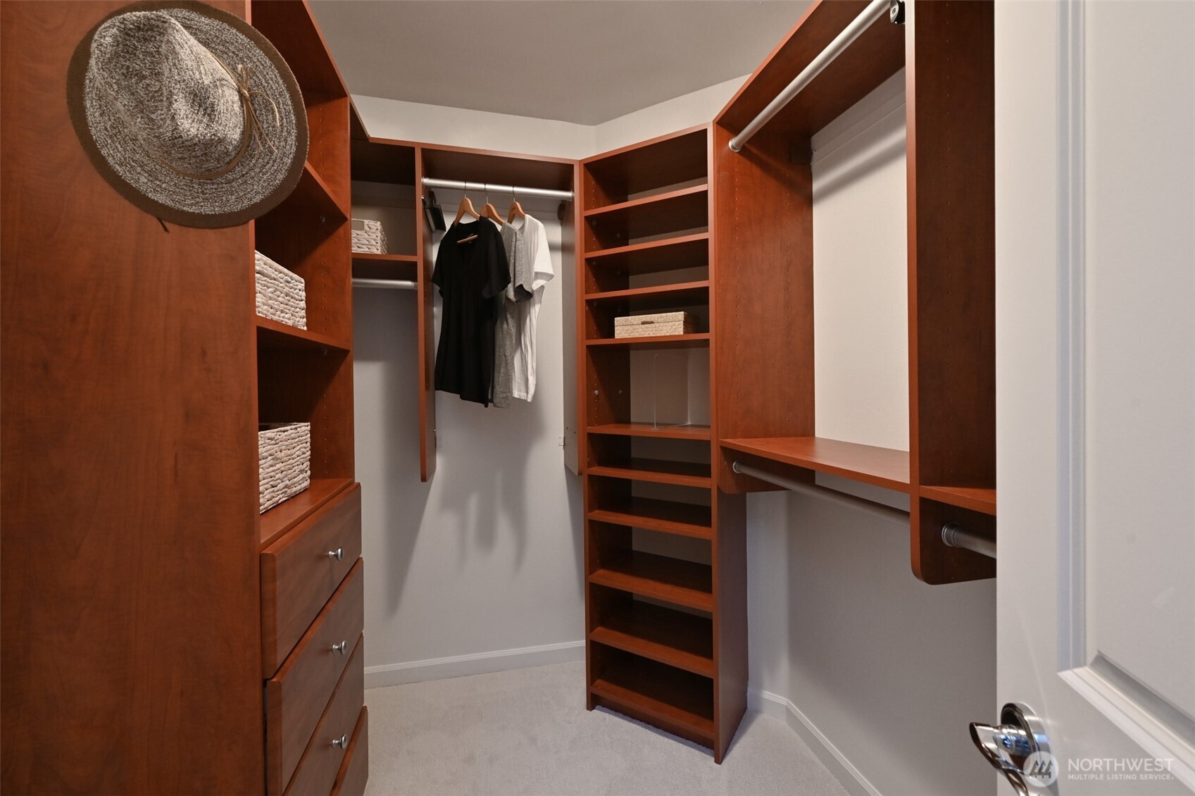 3900 2nd Avenue NE #403, Seattle, WA 98105