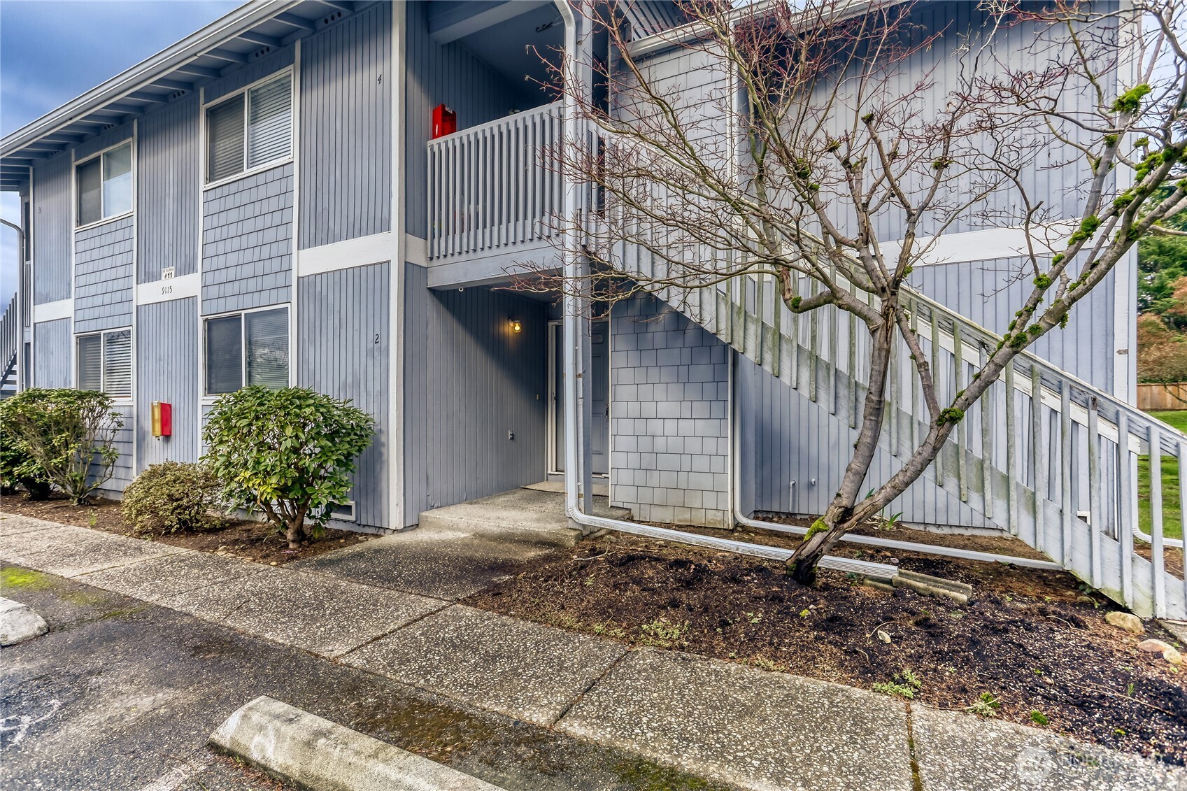 9115 1st Place NE #2, Lake Stevens, WA 98258