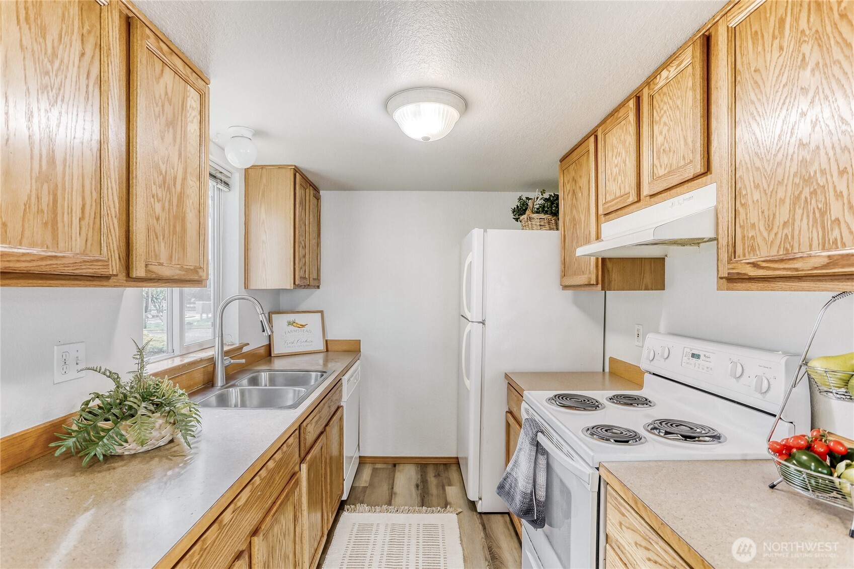 9115 1st Place NE #2, Lake Stevens, WA 98258