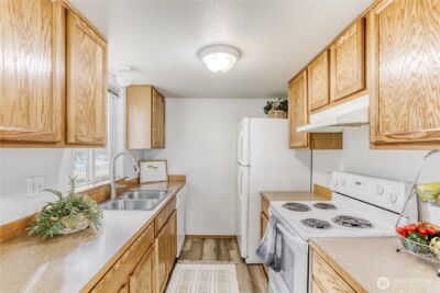 9115 1st Place NE #2, Lake Stevens, WA 98258 - Photo 5