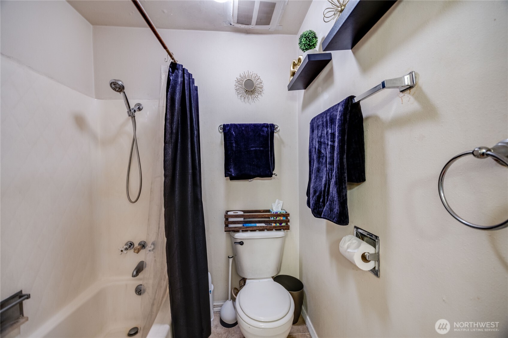 309 S Yantic Avenue , Bremerton, WA 98312