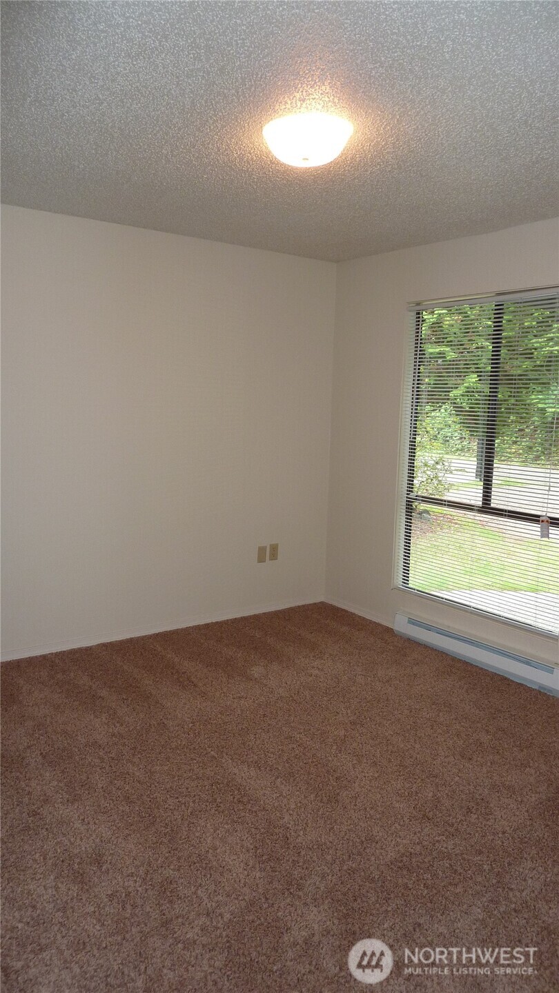 309 S Yantic Avenue , Bremerton, WA 98312