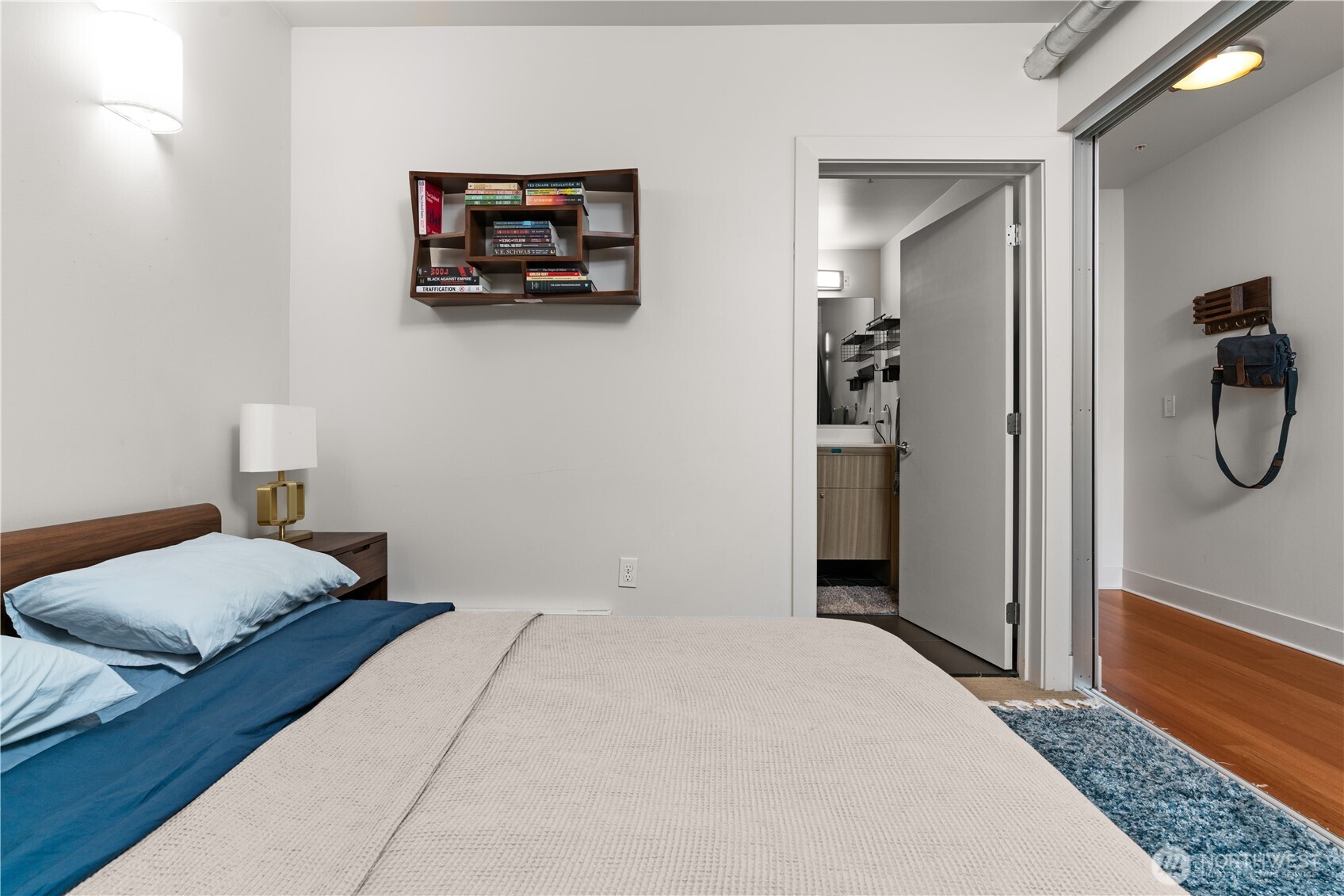 530 Broadway E #208, Seattle, WA 98102