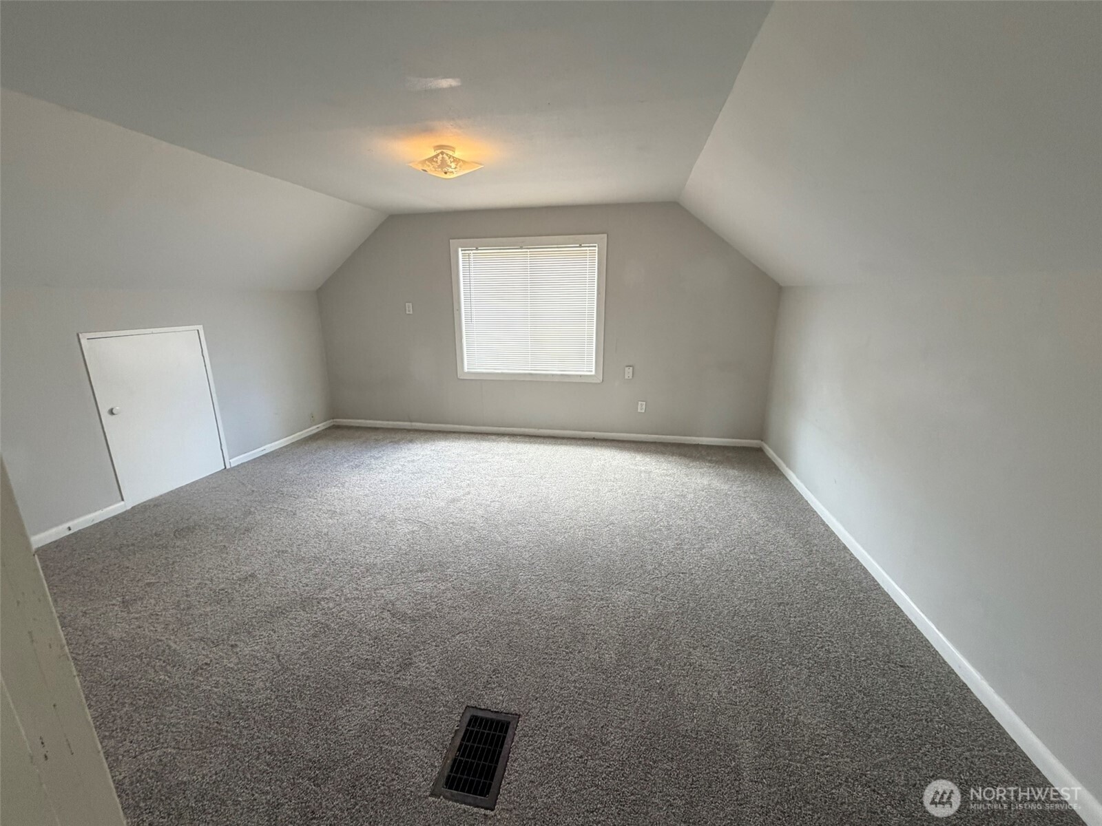 5323 S Asotin Street , Tacoma, WA 98408