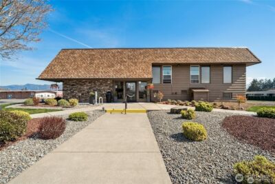 915 Mt Villa Loop , Enumclaw, WA 98022 - Photo 16