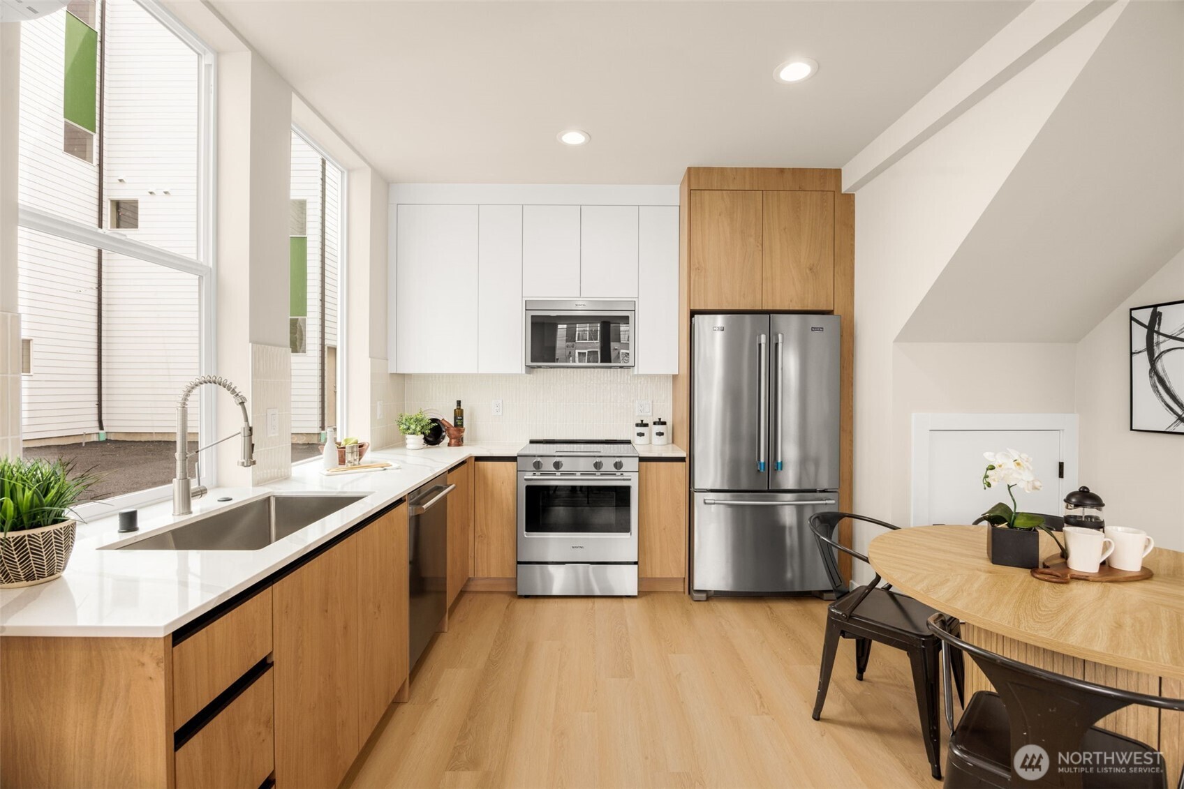 906 A 28th Avenue S, Seattle, WA 98144