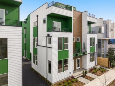 906 A 28th Avenue S, Seattle, WA 98144 - Photo 2