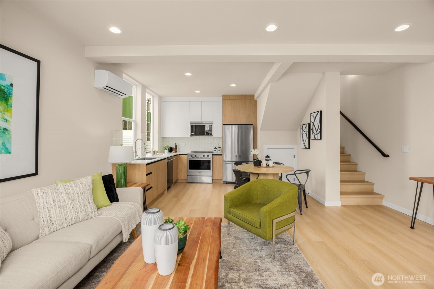 906 A 28th Avenue S, Seattle, WA 98144