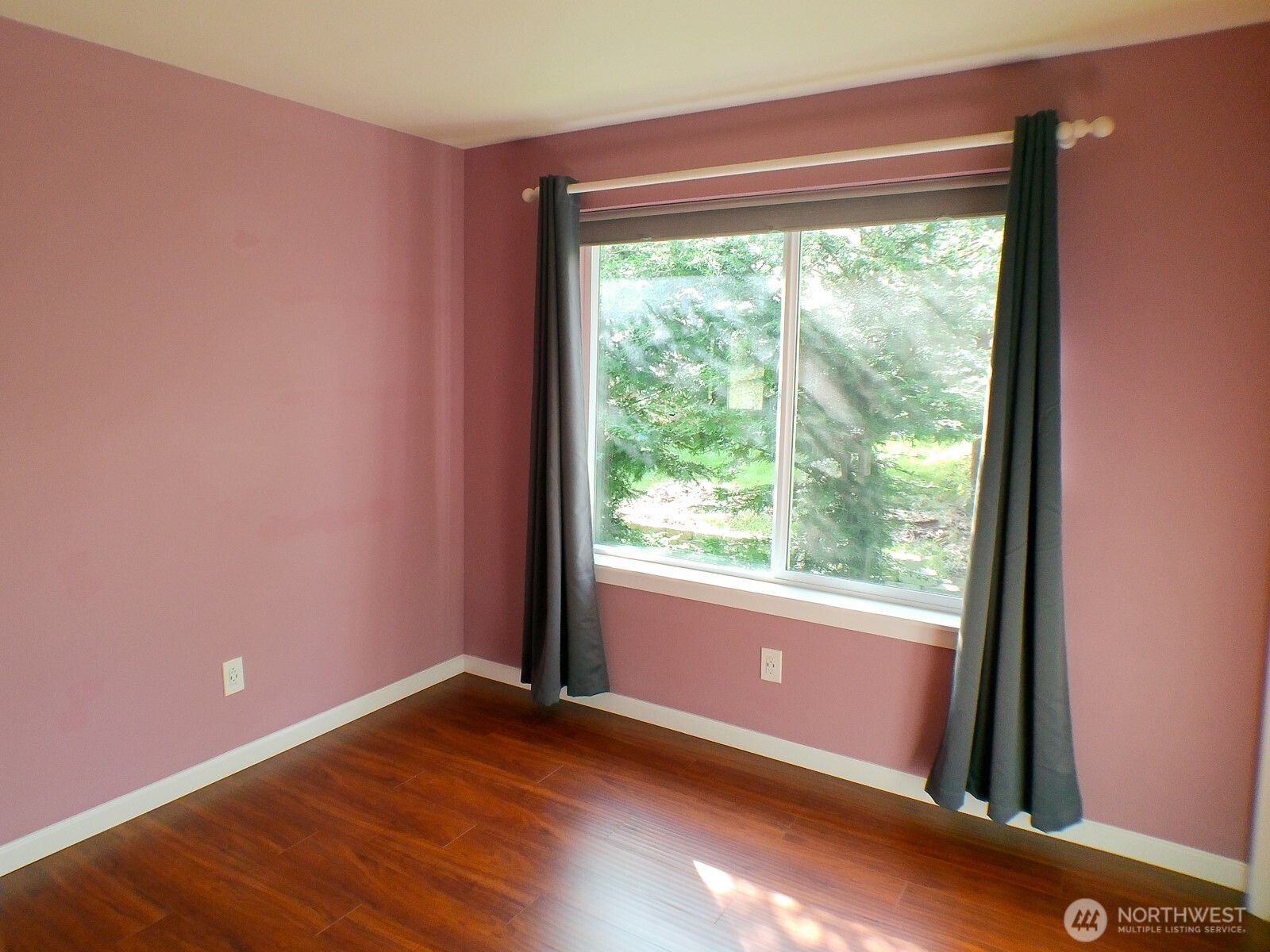 744 Evergreen Avenue , Ocean Shores, WA 98569