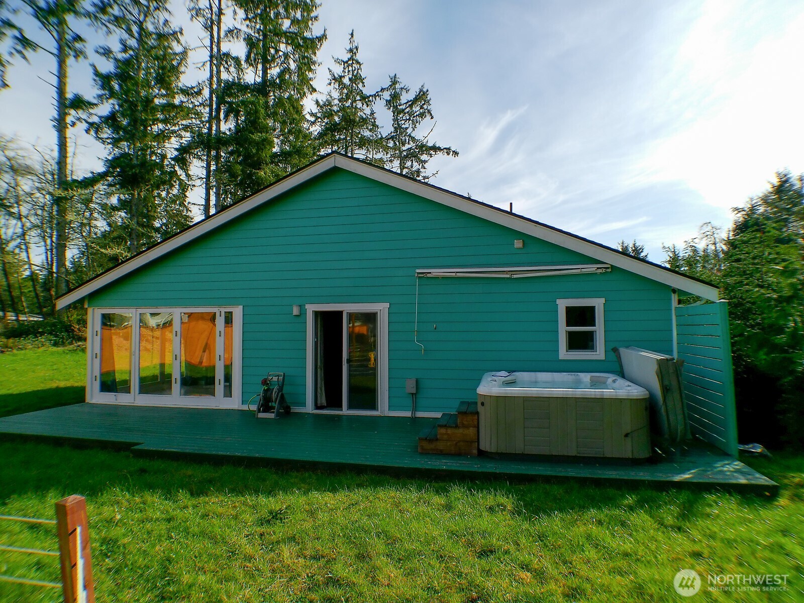 744 Evergreen Avenue , Ocean Shores, WA 98569
