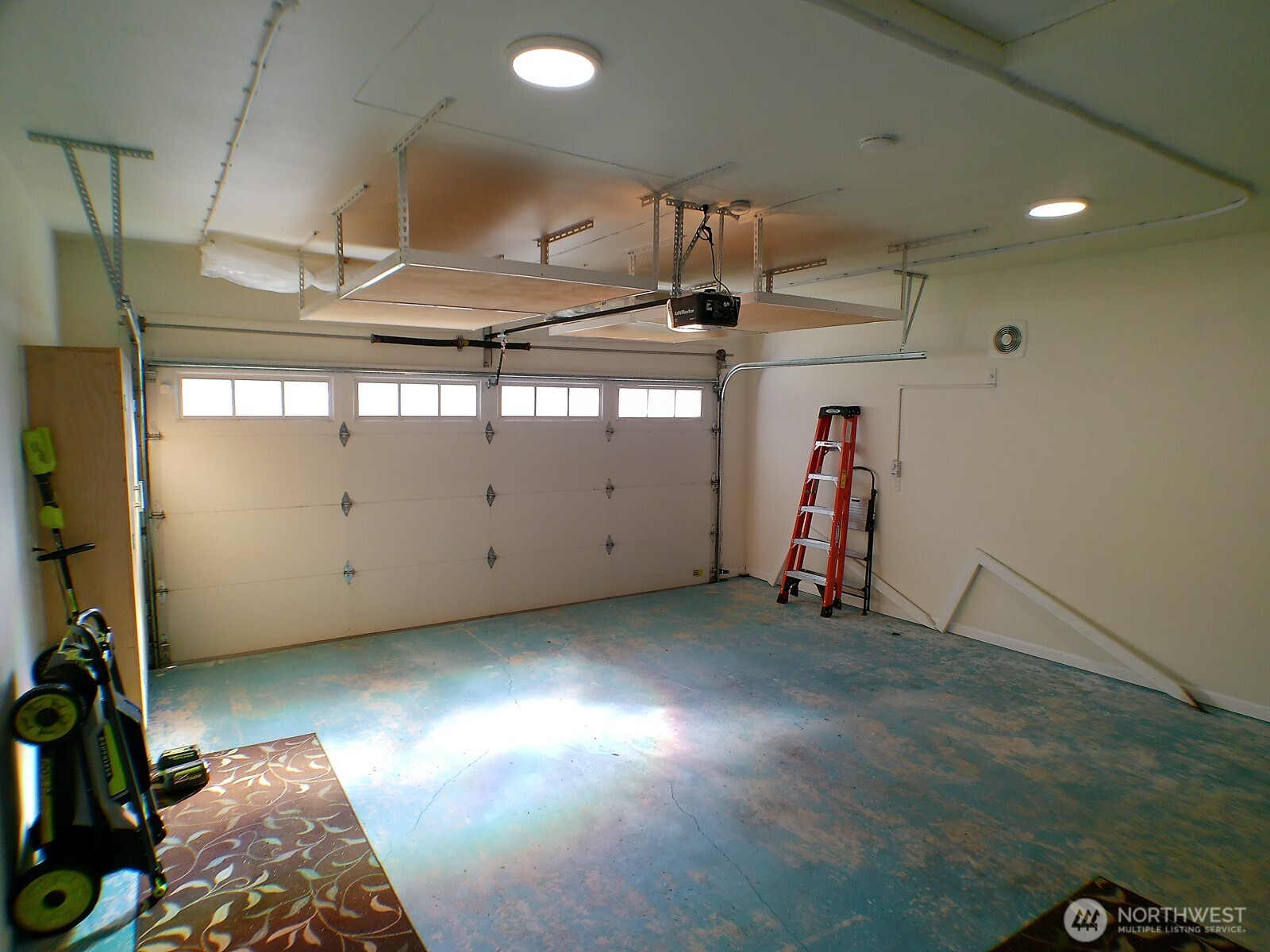 744 Evergreen Avenue , Ocean Shores, WA 98569