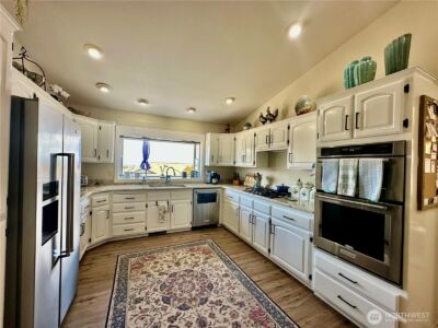 1919 Creekside Place , Anacortes, WA 98221 - Photo 3