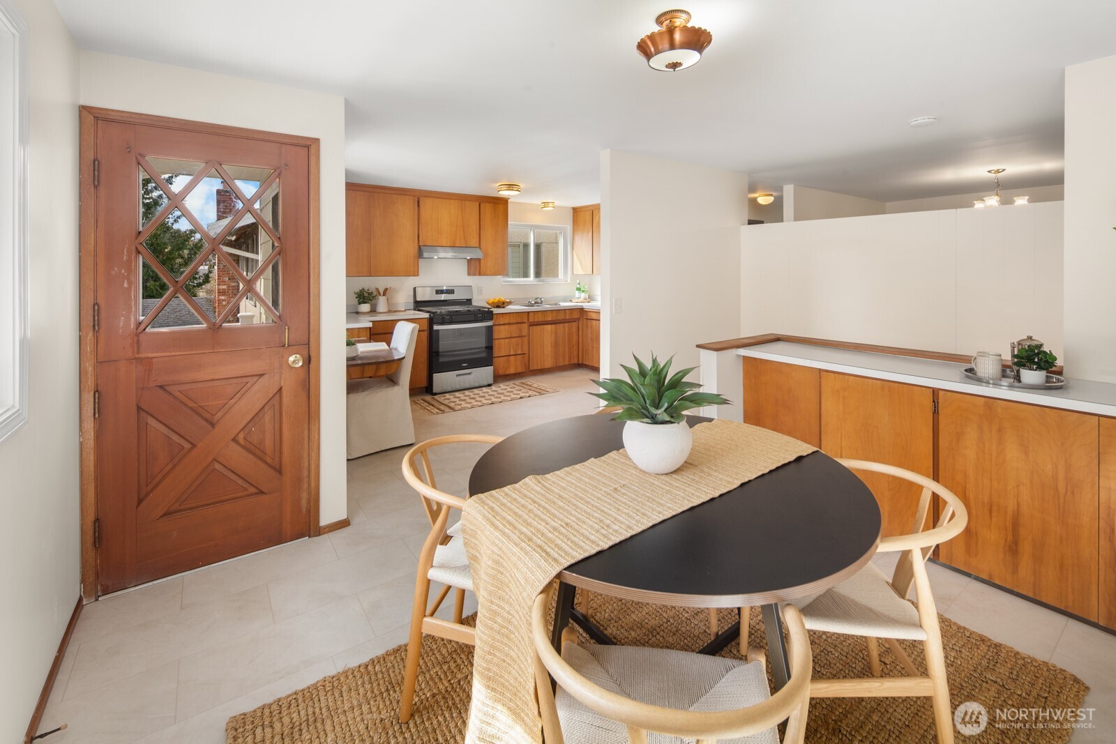 927 NW 58th Street , Seattle, WA 98107