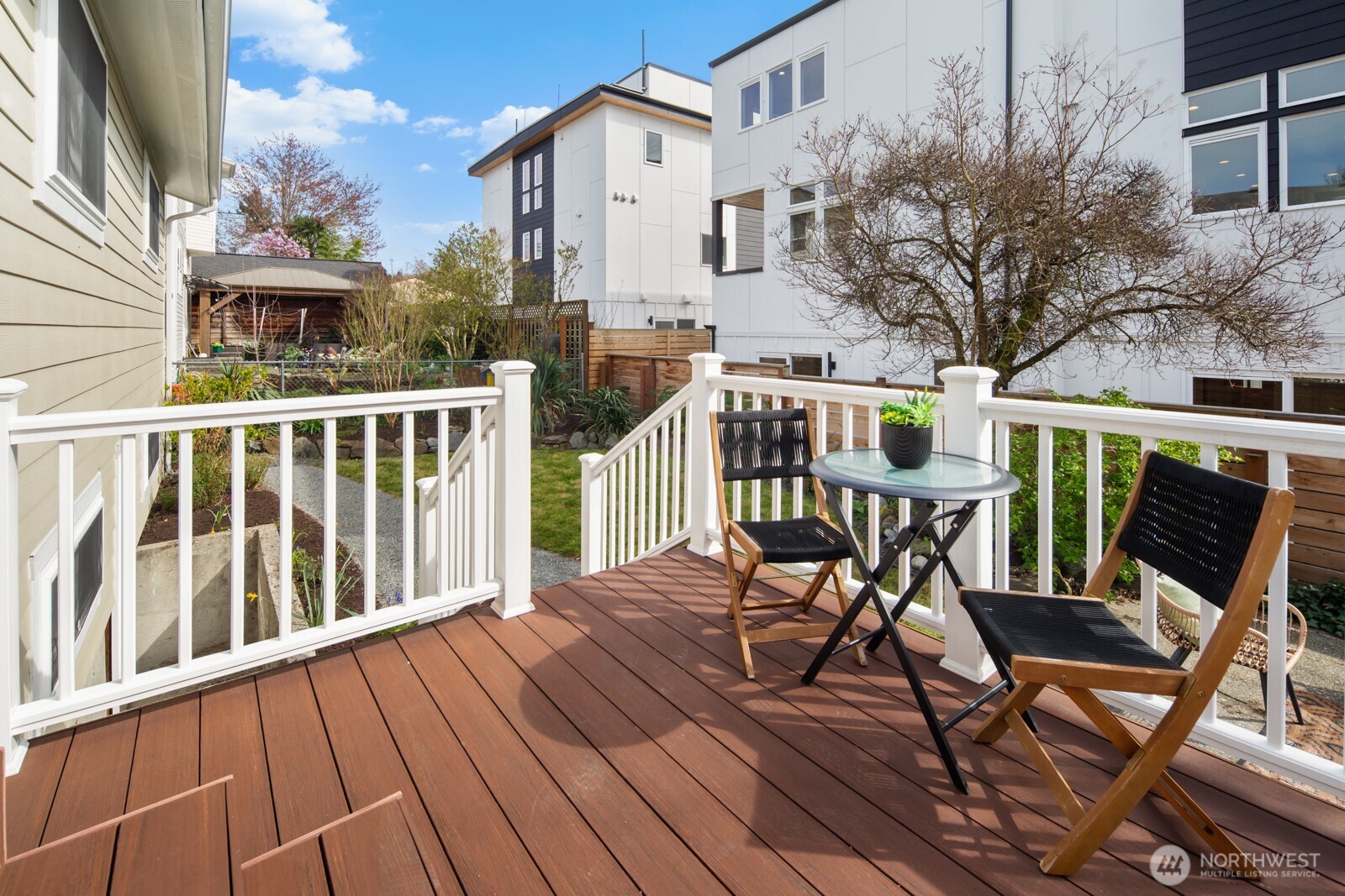 927 NW 58th Street , Seattle, WA 98107