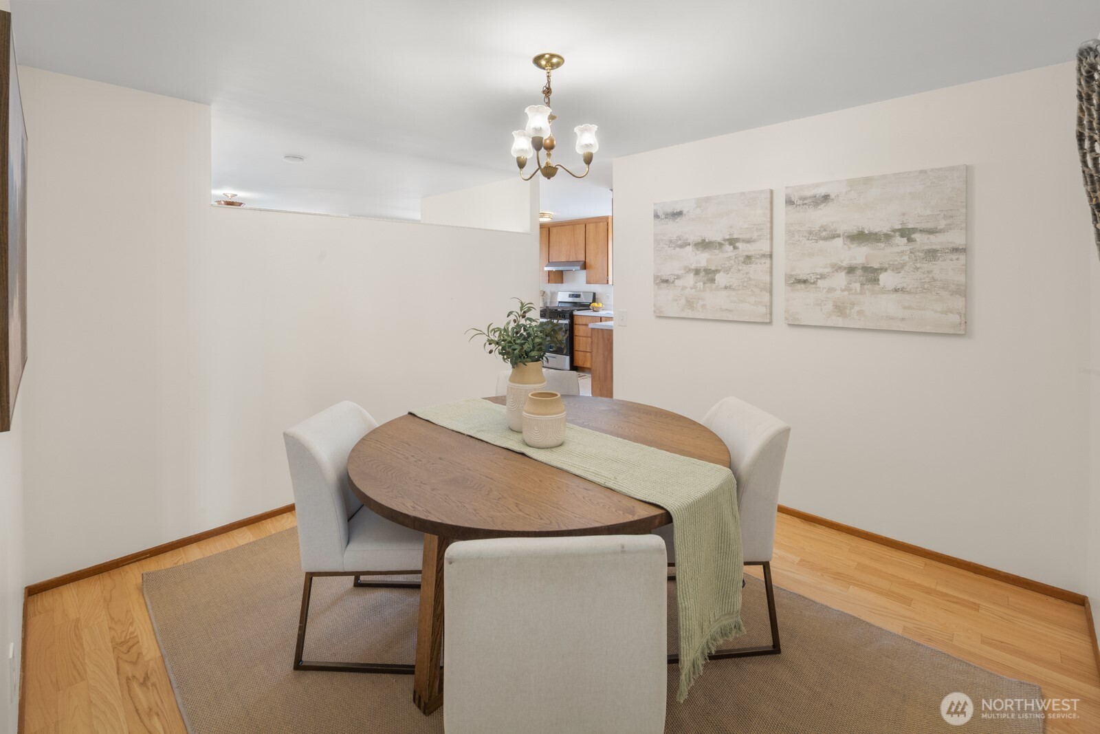 927 NW 58th Street , Seattle, WA 98107