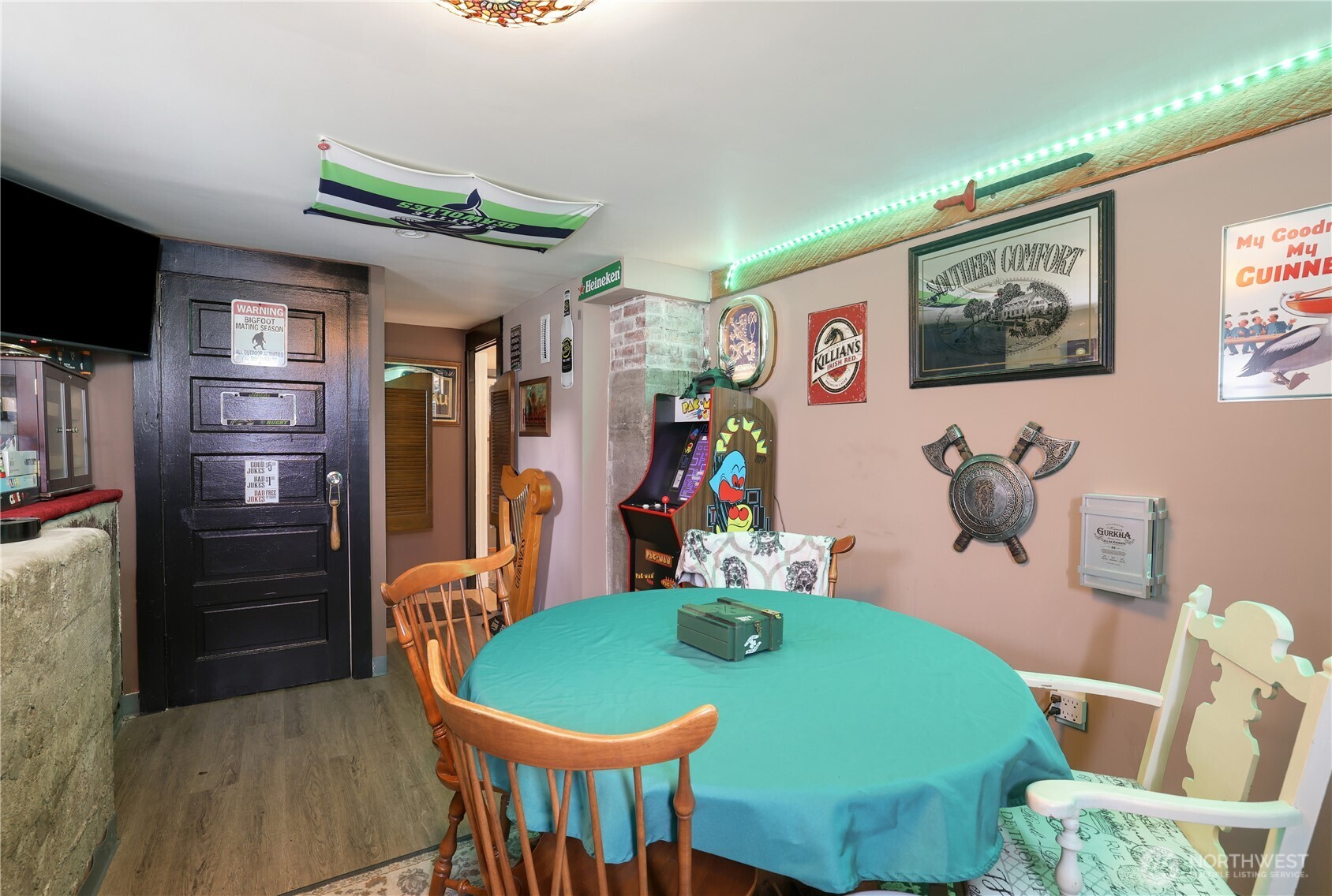 6020 S Lawrence Street , Tacoma, WA 98409