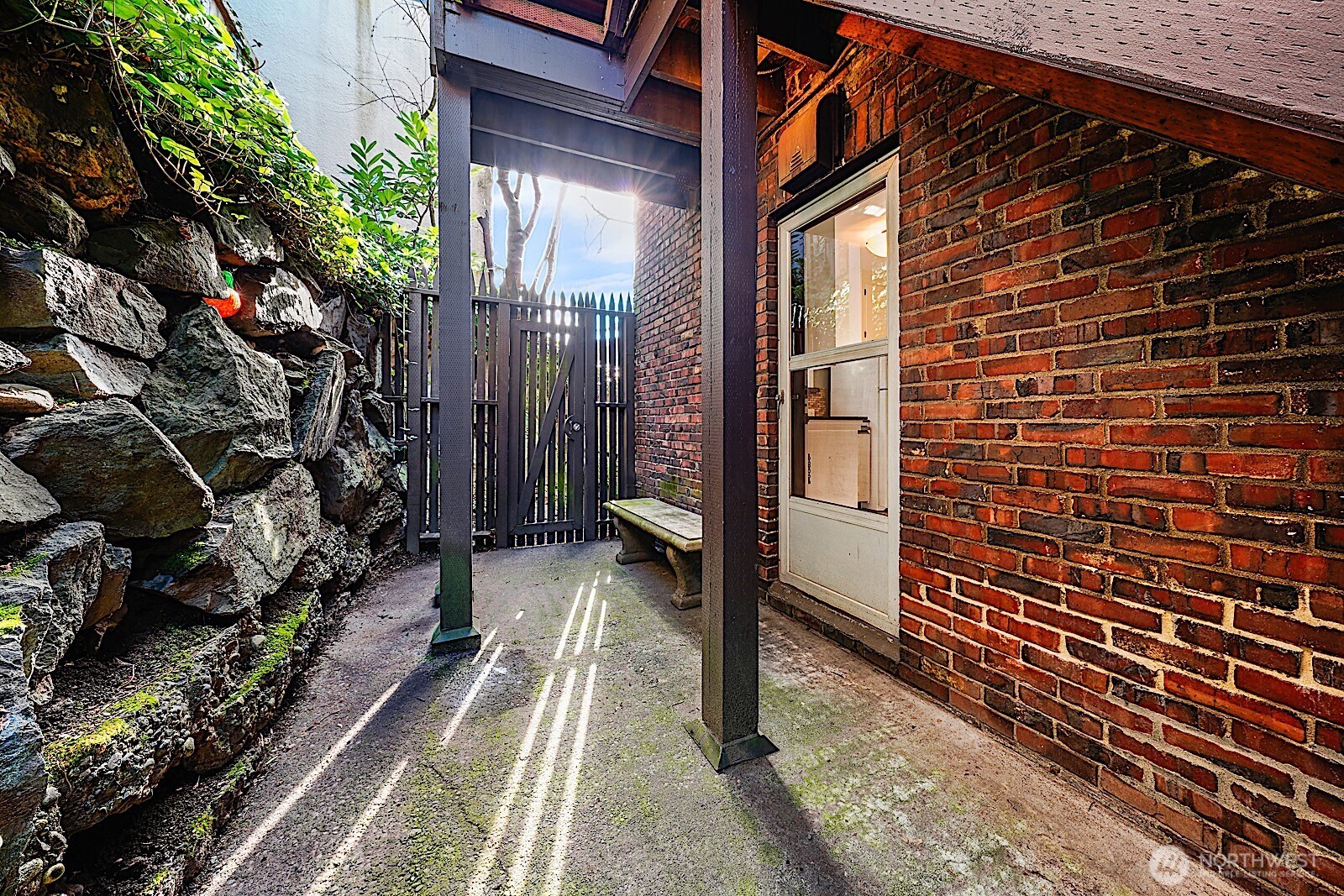 750 Belmont Avenue E #5, Seattle, WA 98102-5986