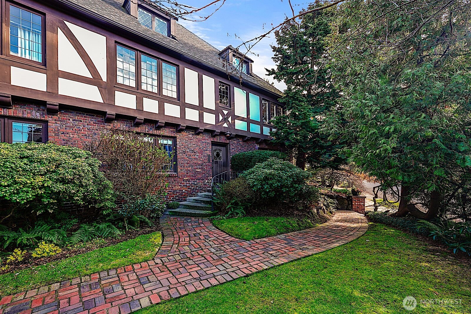 750 Belmont Avenue E #5, Seattle, WA 98102-5986