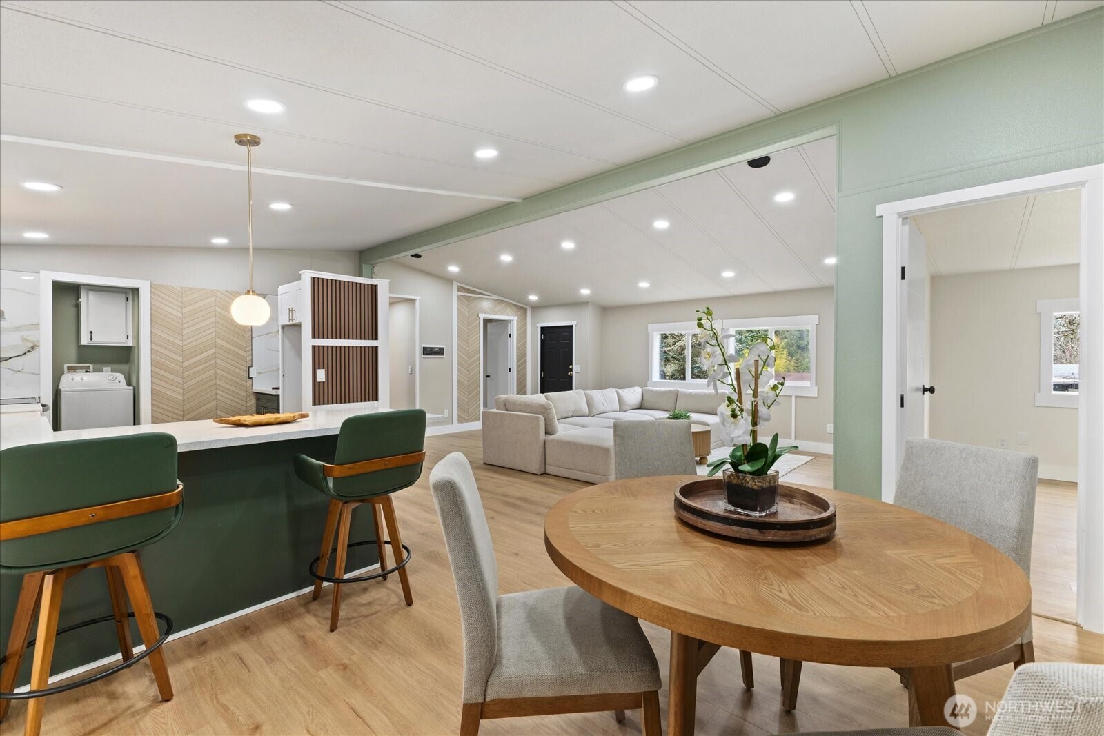 914 Nottingham Drive SE, Olympia, WA 98503