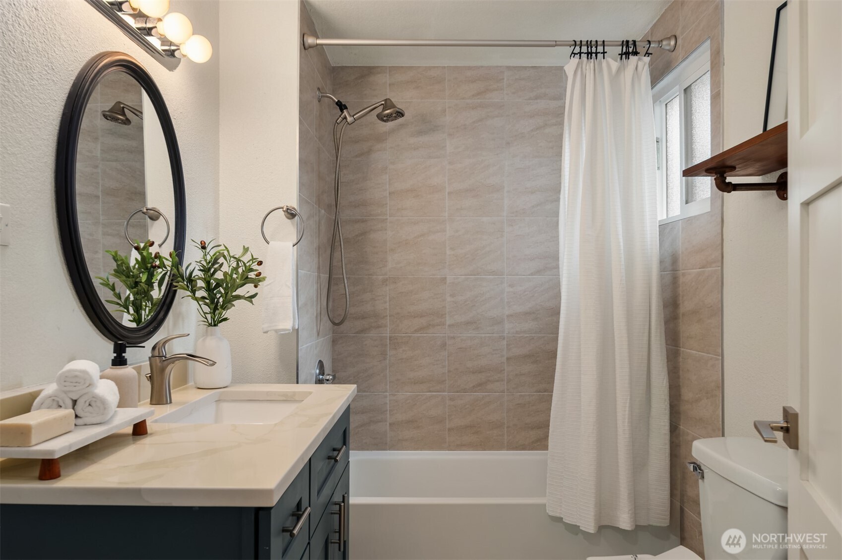 5115 S Roxbury Street , Seattle, WA 98118