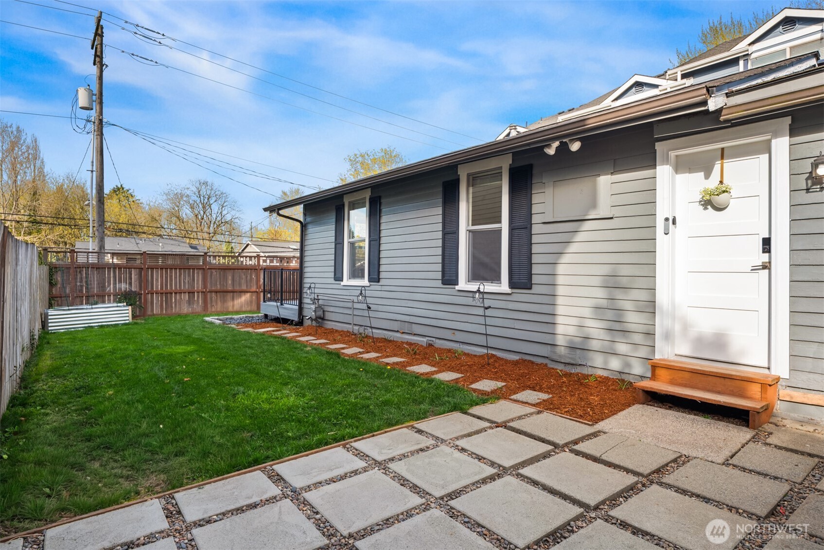 5115 S Roxbury Street , Seattle, WA 98118