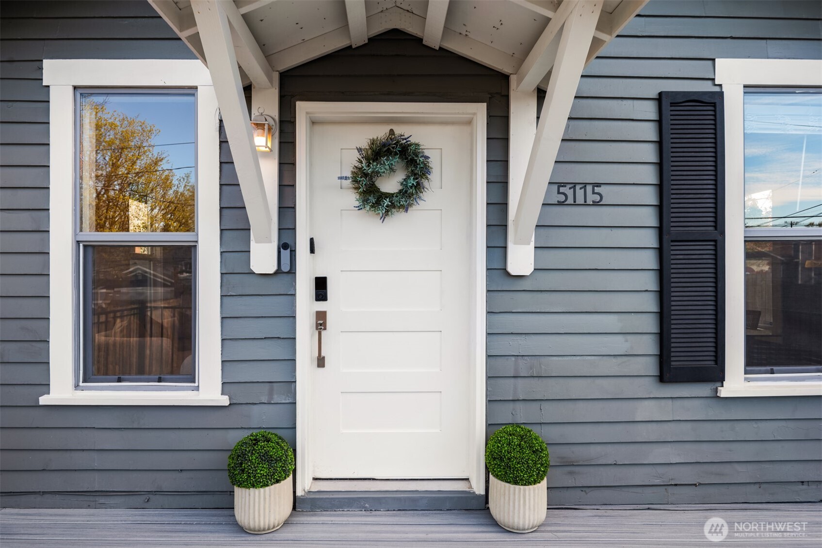 5115 S Roxbury Street , Seattle, WA 98118