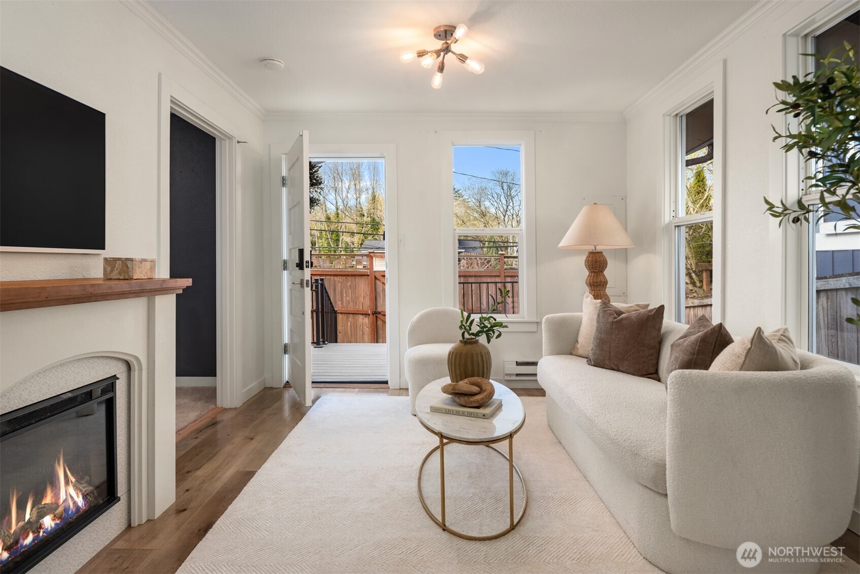 5115 S Roxbury Street , Seattle, WA 98118